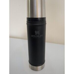 Stanley Classic Series The Legendary Classic Bottle 20 oz Black